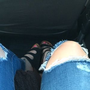 Meet your Posher, Caitlin